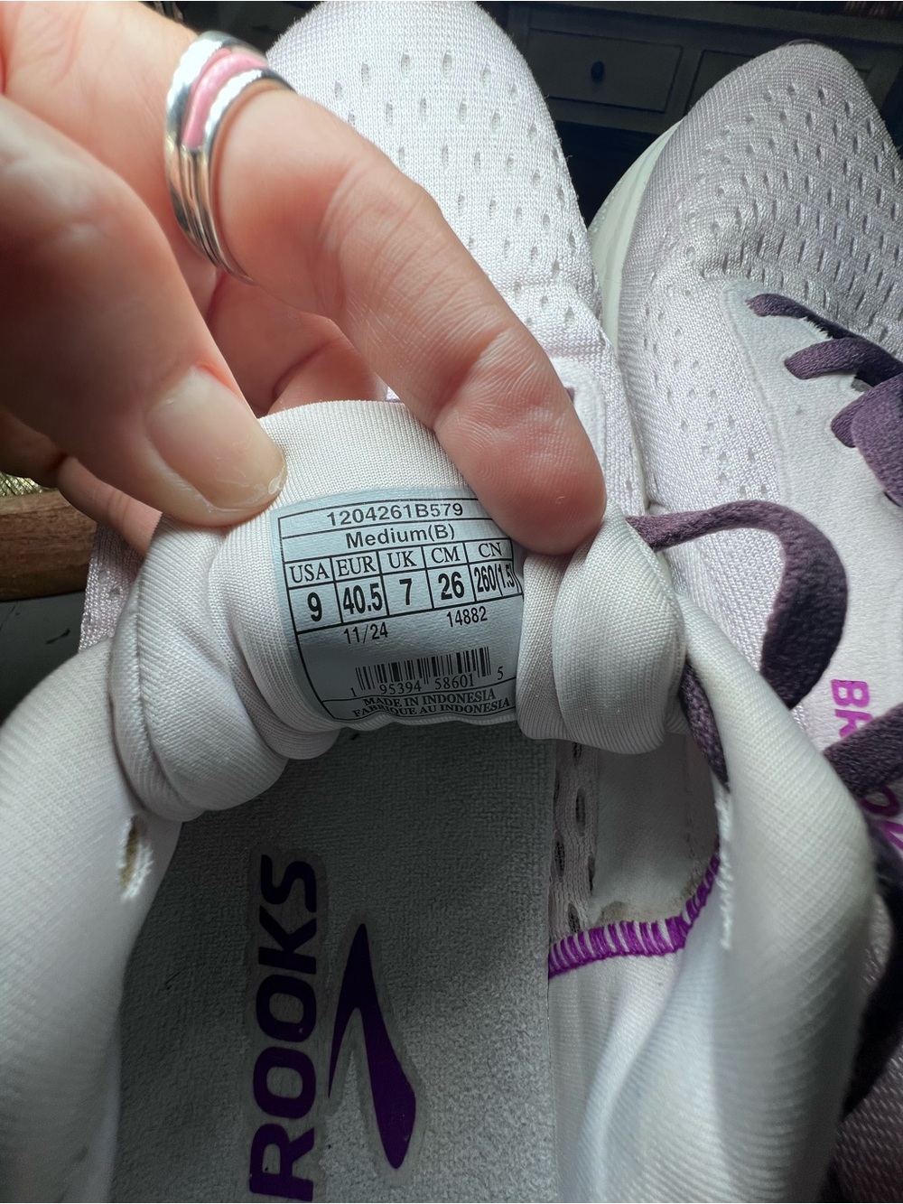 Brooks Women's Lavender Adrenaline Running Shoes Size 9 - Picture 10 of 10